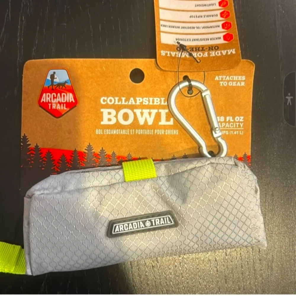 NWT dog's Arcadia Trail collapsible bowl portable 6cup waterproof